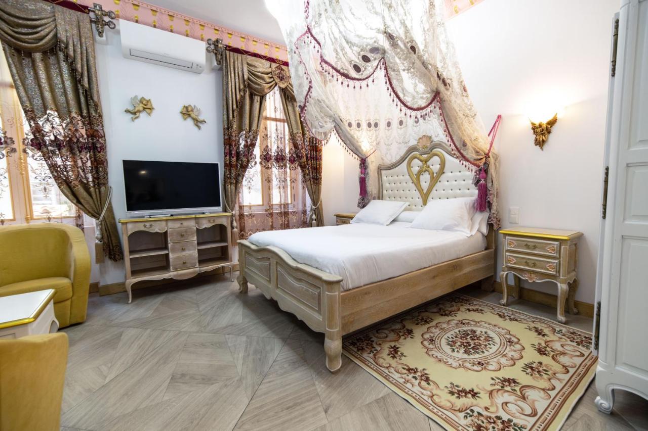 Studio Romantique Maison De L'Eglise Du Couvent Narbonne Buitenkant foto